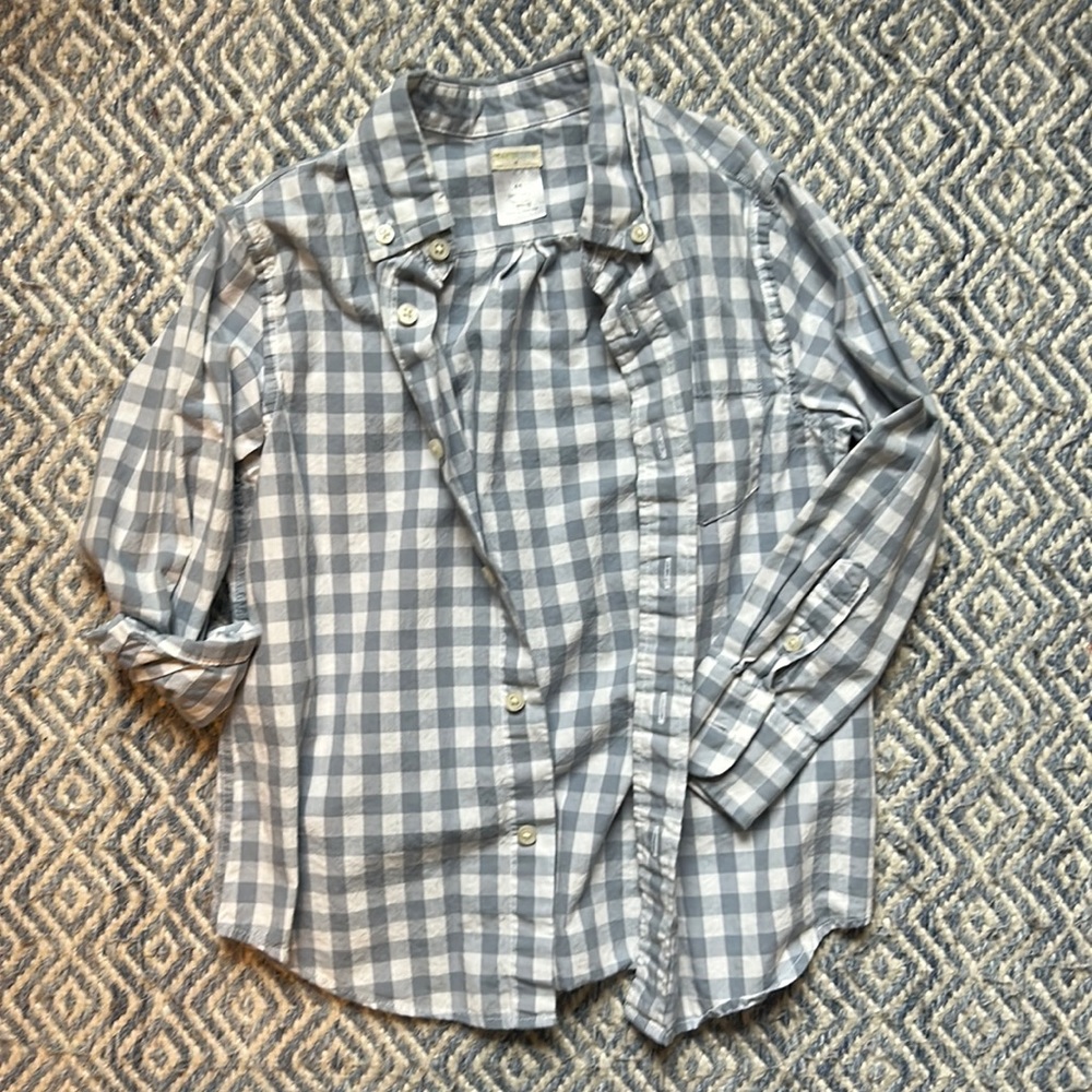 Button down, soft cotton.
